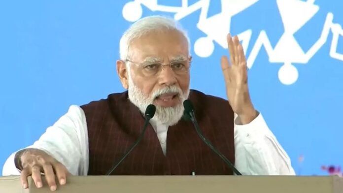 पीएम मोदी का संदेश : युद्द की भूमि से नहीं हो सकता है समस्याओं का समाधान