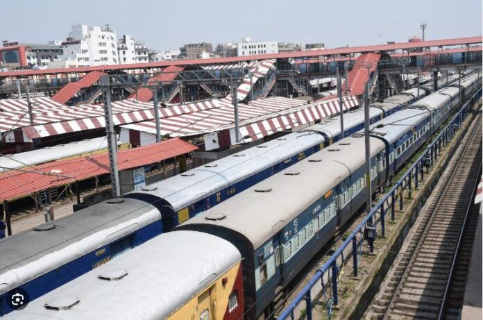 श्रावणी मेले में कई ट्रेनें को अतिरिक्त ठहराव और ठहराव समय में विस्तार करने का एलान