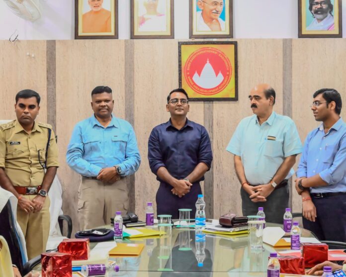 बैद्यनाथ मंदिर में करीब 47 लाख श्रद्धालुओं ने किया जलार्पण…साढ़े छह करोड़ का चढ़ावा आया… उपायुक्त ने किया सभी का आभार