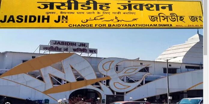 “ऑपरेशन सतर्क” के तहत आरपीएफ ने अवैध शराब की खेप जब्त की… एक गिरफ्तार