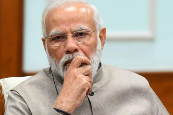 क्या नरेंद्र मोदी परसेप्शन वॉर हार रहे हैं ?