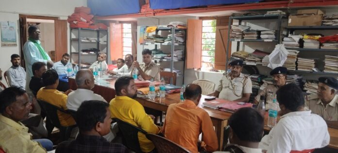 मुहर्रम को लेकर देवीपुर थाने में शांति समिति की बैठक