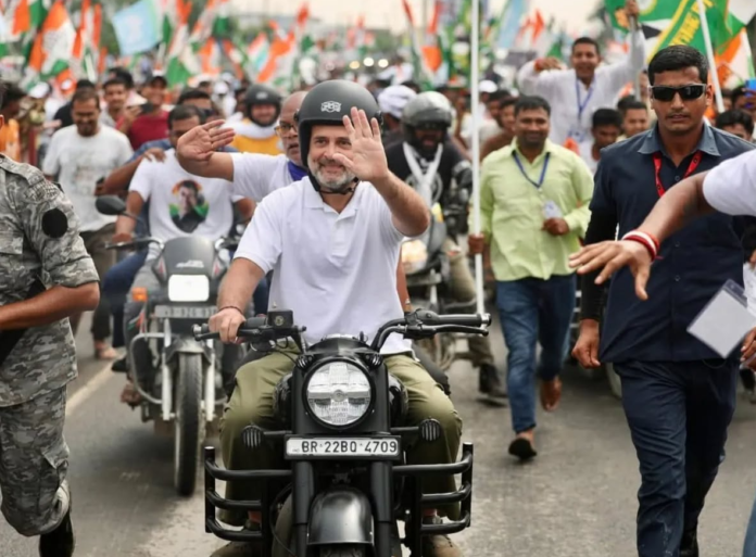 गाँधी या इंदिरा—क्या बनना चाहते हैं राहुल ?