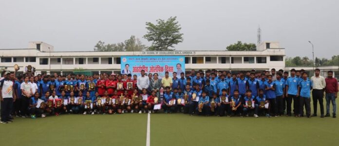 अंतरराष्ट्रीय ओलंपिक दिवस पर खिलाड़ियों को मिला सम्मान: हॉकी-फुटबॉल व दौड़ प्रतियोगिताओं ने दिखाया दमखम