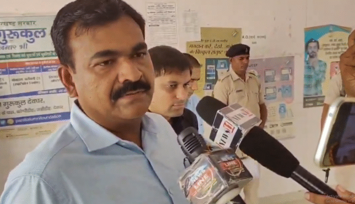 मुख्य निर्वाचन पदाधिकारी रवि कुमार का देवघर दौरा: “एक भी पात्र मतदाता सूची से छूटेगा नहीं, अपात्र जुड़ेगा नहीं”
