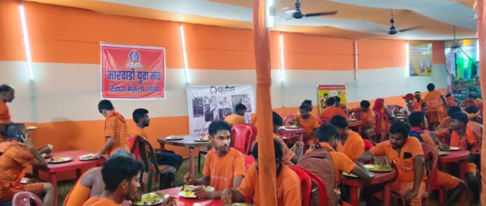 श्रावणी सेवा शिविर में श्रद्धालुओं की सेवा जारी, 50 वर्षों की सेवा यात्रा का स्वर्णिम पड़ाव